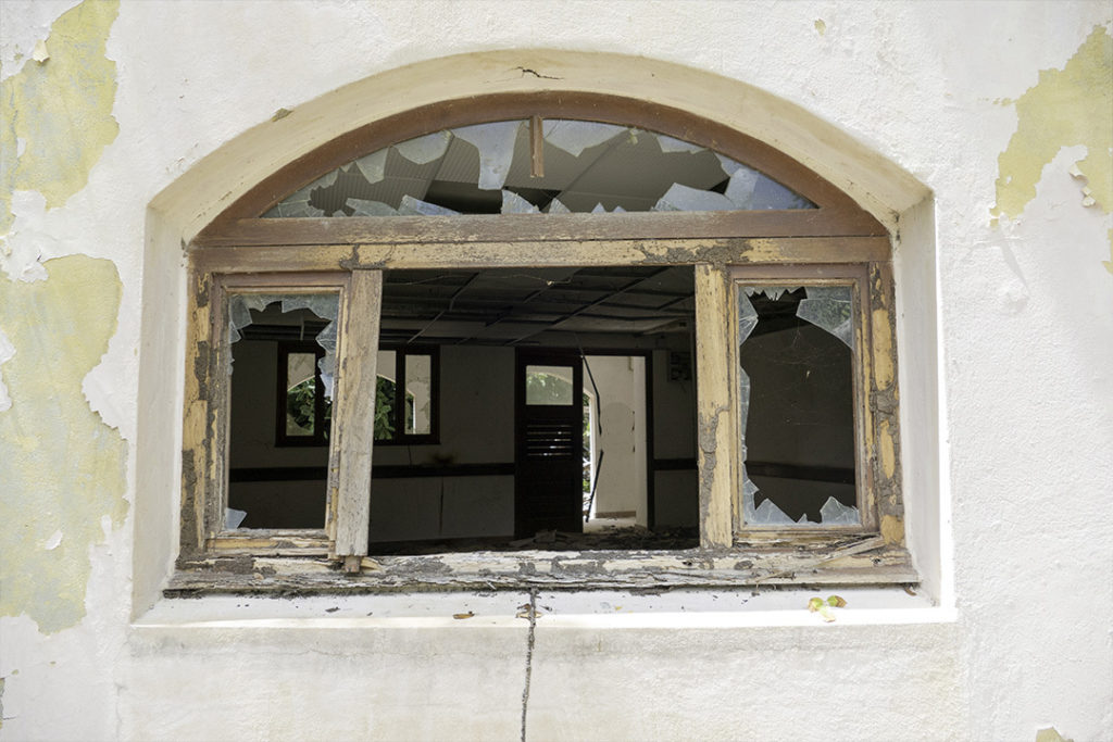 Hurricane Window Protection Options That Work